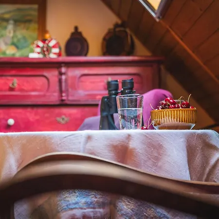 Holiday home Bell House *