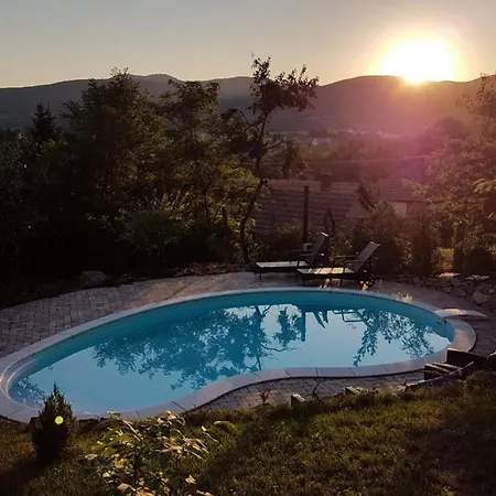 Bell House Bukkzserc