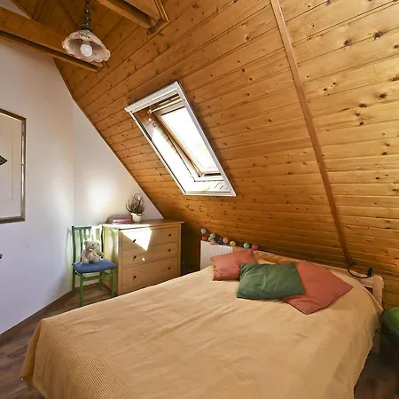 Holiday home Bell House *