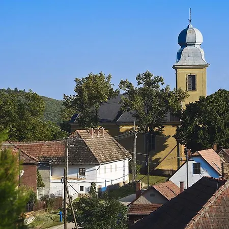 Holiday home Bell House Bukkzserc