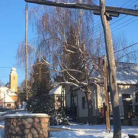 Holiday home Bell House Bukkzserc